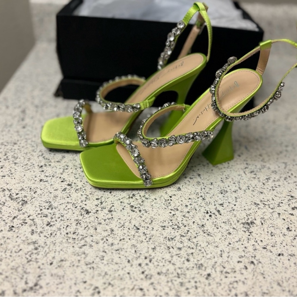 Betsey Johnson SB-Perry Bright Citron Sandals - Picture 4 of 5